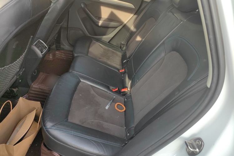 Used Audi Q3 2016 40 TFSI quattro all-wheel-drive sport model
