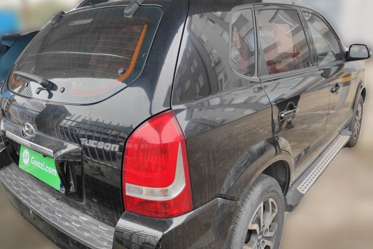 Used Hyundai Tucson 2013 2.0L Manual Two-Wheel Drive Fashion Edition