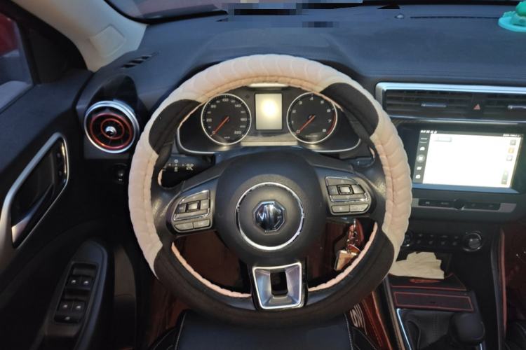 Used MG ZS 2017 1.5L Manual Deluxe Internet Edition