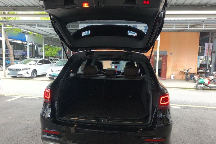 Used Mercedes-Benz GLC 2021 GLC 300 L 4MATIC Dynamic Model
