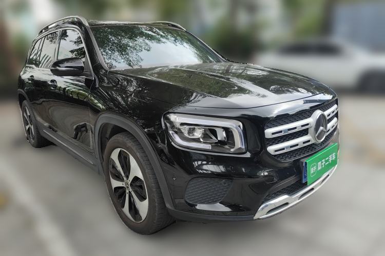 Used Mercedes-Benz GLB 2023 GLB 220 Fashion Model Front Right 45 Deg