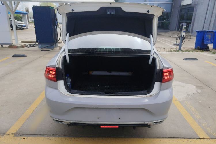 Used Volkswagen Lamando 2021 280TSI DSG Comfort Edition Trunk