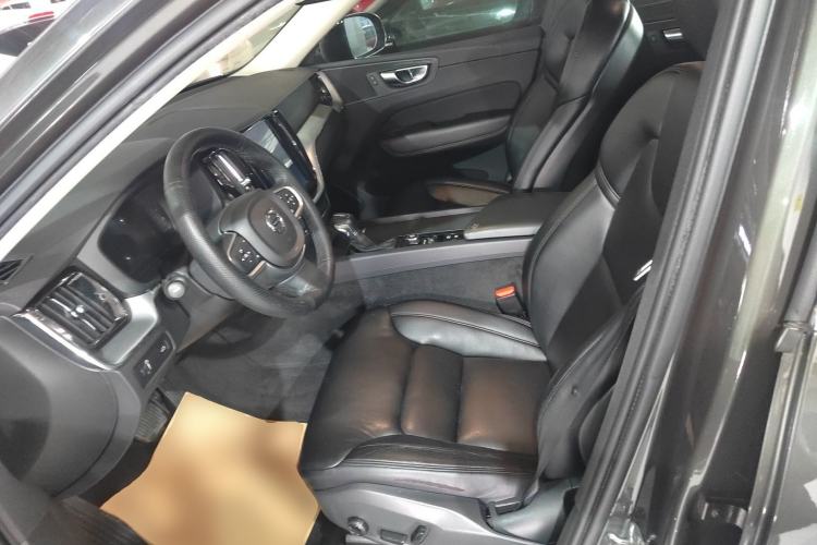 Used Volvo XC60 2018 T4 Zhiyi Edition