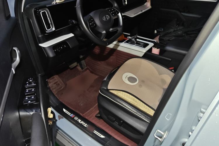 Used Hyundai ix35 2023 Musso 2.0L Prestige LUX Edition Driver Seat