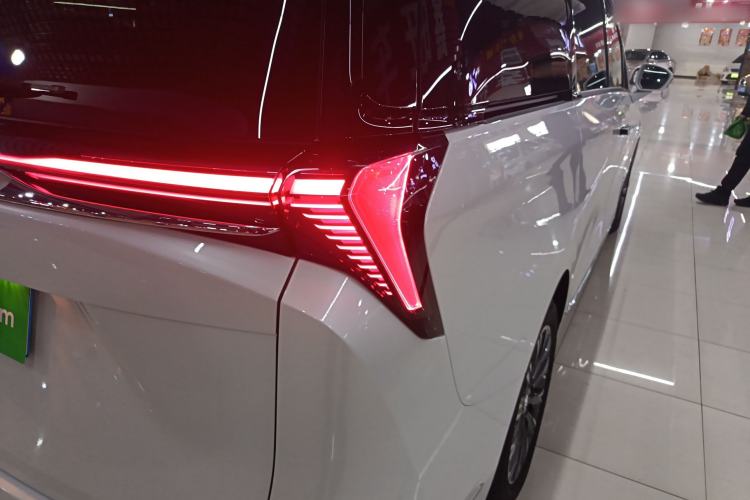 Used Buick GL8 2025 Lu Zun Deluxe Edition
