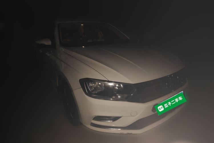 Used Volkswagen Bora 2016 1.6L Automatic Comfort Model Front Right 45 Deg