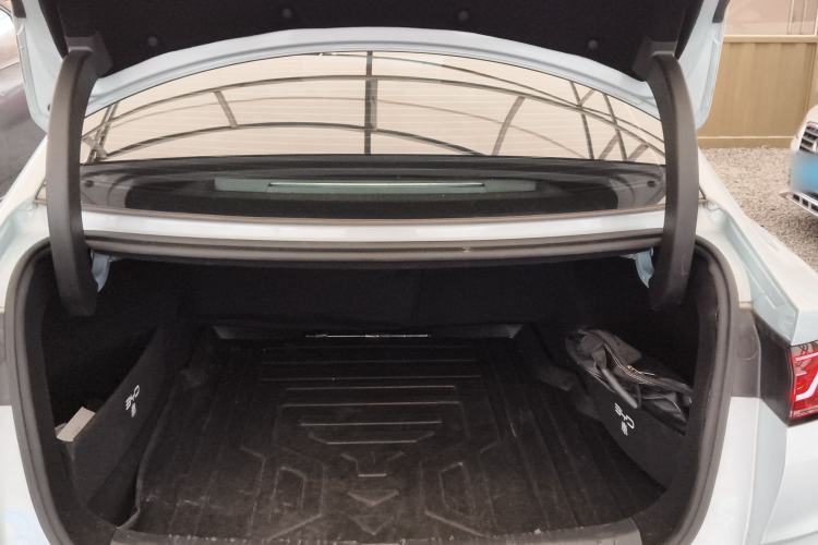 Used BYD Qin L 2024 DM-i 120KM Beyond Model Trunk