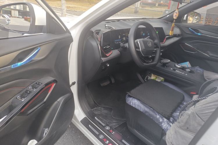 Used CHANGAN X5 PLUS 2025 1.5T DCT High-Energy Version
