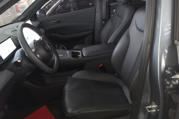 Used Baojun Yunhai 2024 140km Plug-in Hybrid Version
