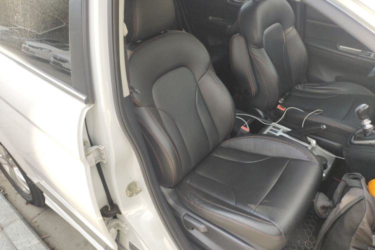 Used Haval H6 2015 Upgraded Model 1.5T Manual Two-Wheel Drive Elite Version