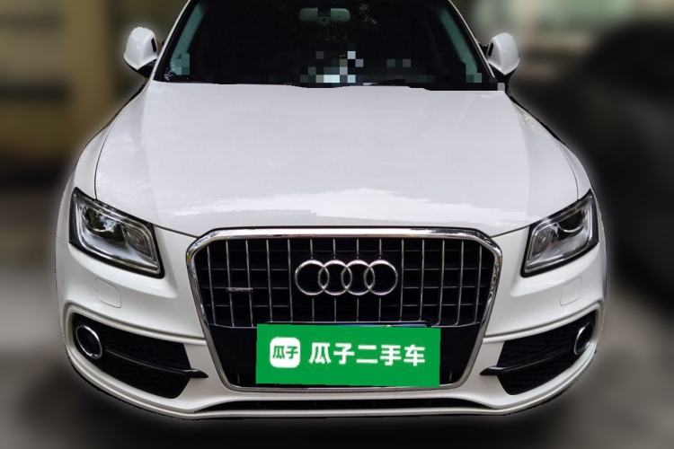 Used Audi Q5 2018 Collector's Edition 40 TFSI Technology Model
