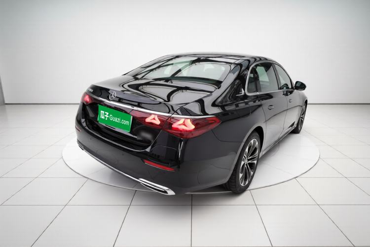 Used Mercedes-Benz E-Class New Energy 2024 E 350 e L Plug-in Hybrid Sedan Rear Right 45 Deg