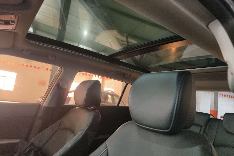 Used Hyundai ix25 2015 1.6L Automatic Two-Wheel Drive Smart GLS Trim Headliner