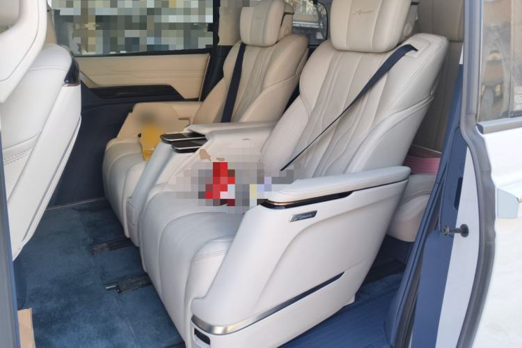 Used Buick Century 2023 2.0T Six-Seater Yinshi Edition
