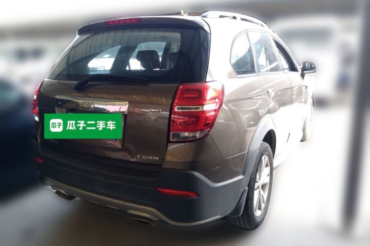 Used Chevrolet Captiva 2015 2.4L 4x4 Flagship Edition 7-Seater Rear Right 45 Deg