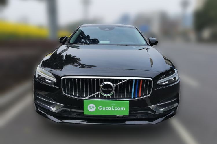 Used Volvo S90 2020 T4 SmartDrive Luxury Edition Front