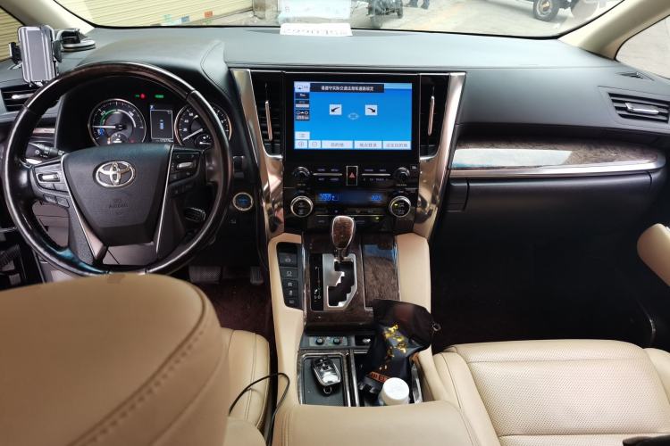 Used Toyota Vellfire 2021 Crown Dual-Engine 2.5L HV Prestige Edition Center Console