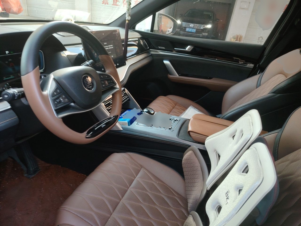 BYD Tang New Energy 2023 DM-i Champion Edition 112KM Prestige Model - Premium — снимка 15