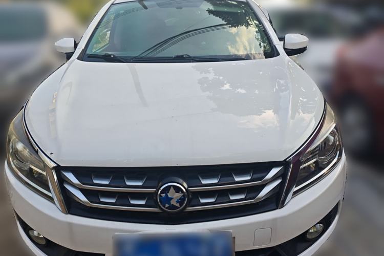 Used Venucia T70 2016 2.0L CVT Smart Choice Edition
