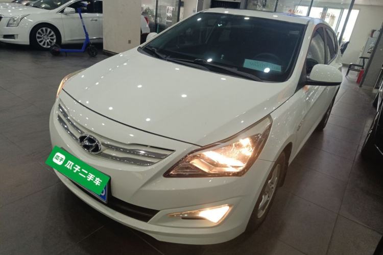 Used Hyundai Verna Ray 2014 1.4L Automatic GLX