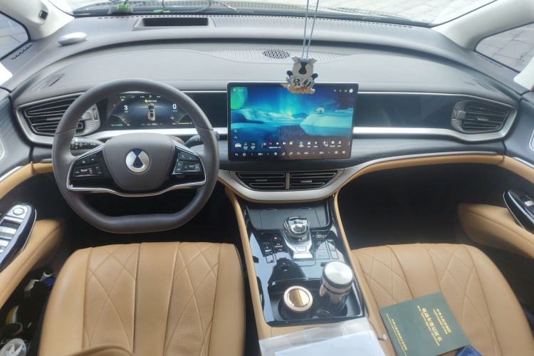 Used Denza D9 2024 DM-i 980 Four-Wheel Drive Flagship Model
