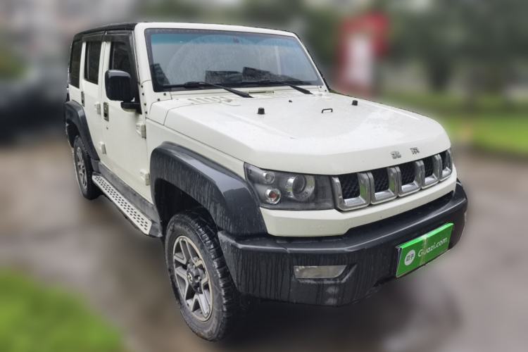 Used BAIC Off-Road BJ40 2016 40L 2.3T Automatic All-Wheel Drive Premium Edition Front Right 45 Deg