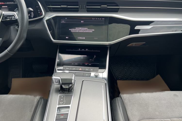 Used Audi A6L 2021 40 TFSI Luxury Dynamic Edition Audio And AC Panel