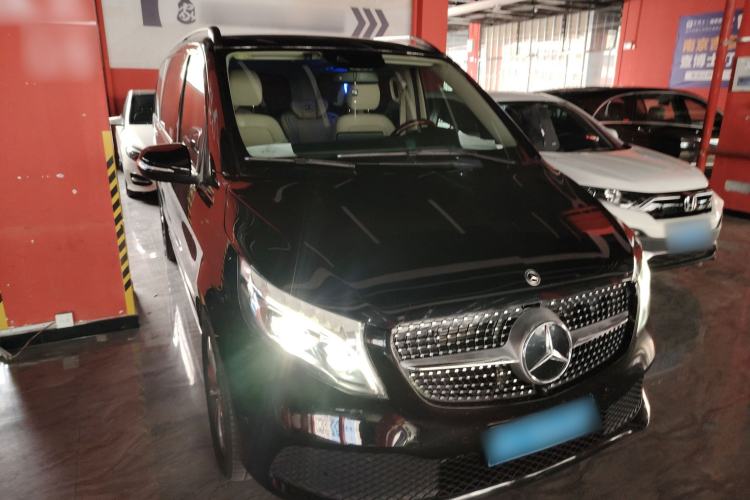 Used Mercedes-Benz V-Class 2020 V 260 Avantgarde Edition Exterior 1