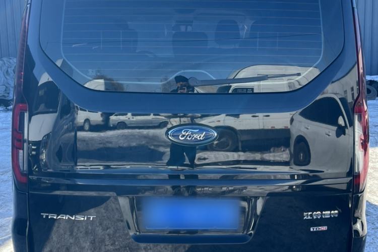 Used Ford Transit 2023 2.0T Diesel Automatic Commercial & Travel Version Mid-axle Low-roof Design 7/8/9-Seater
