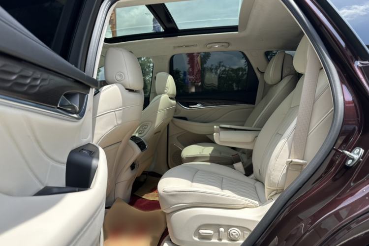 Used Buick Enclave 2022 652T 4x4 Avenir 6-Seater
