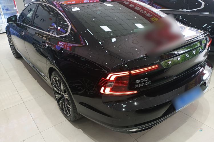 Used Volvo S90 2022 B5 Zhiyuan Luxury Edition