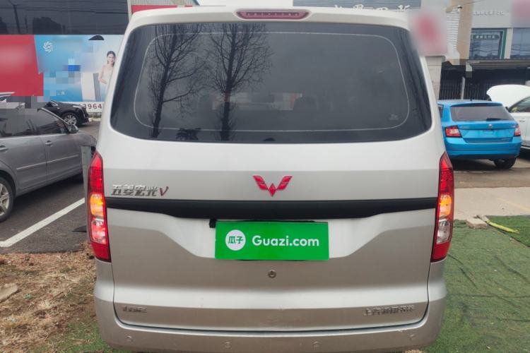 Used Wuling Hongguang V 2019 1.5L Base Version China VI LAR