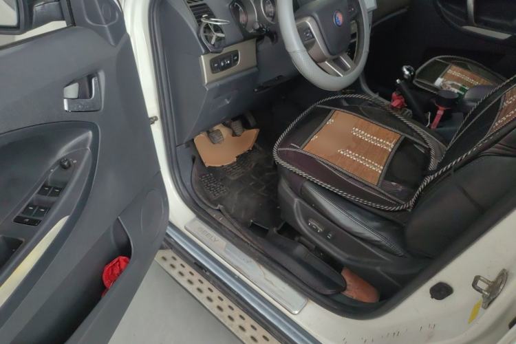 Used Geely Auto SX7 2013 1.8L Manual Luxury Model
