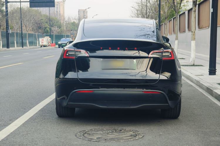 Used Tesla Model Y 2021 Standard Range Rear-Wheel Drive Version