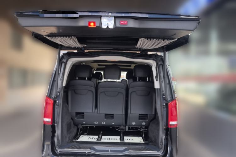 Used Mercedes-Benz V-Class 2020 V 260 Avantgarde Edition Trunk