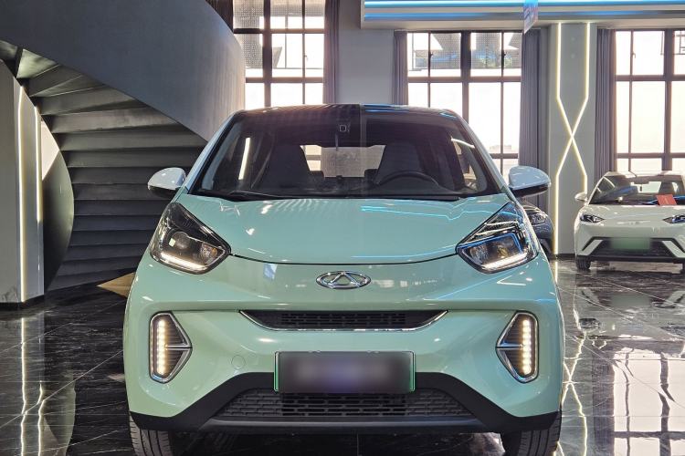 Used Chery Little Ant 2022 Sweet Pink Edition Half-Sugar Version Lithium Iron Phosphate 29.2 kWh 30 kW 301 km