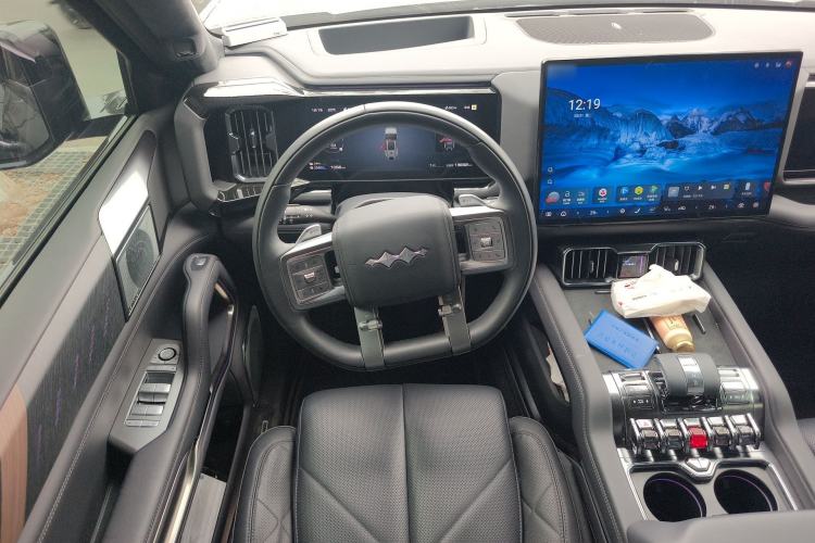 Used Formula Leopard 8 2025 Smart & Brave Flagship Edition 7 Seats