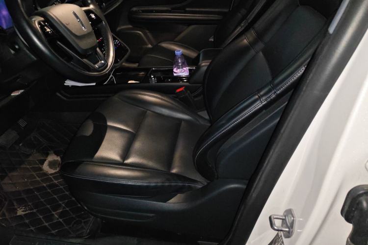 Used Lincoln Corsair 2022 2.0T Two-Wheel Drive Deluxe Edition Left Front Seat