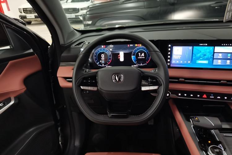 Used CHANGAN CS75 PLUS 2024 3rd Generation Champion Edition 1.5T Intelligent Drive Dynamic Model
