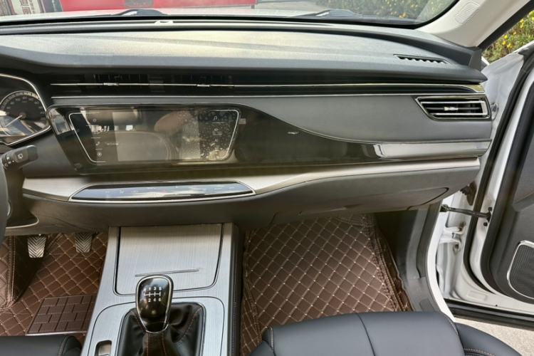 Used CHANGAN OSHAN X7 2020 1.5T Manual Luxury Version
