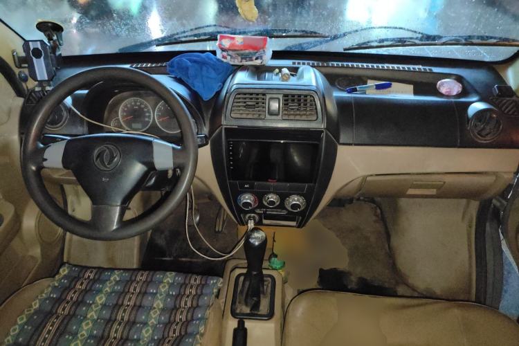 Used Dongfeng Xiaokang C37 2019 1.5L Standard II China VI Emission Standard DK15 Center Console