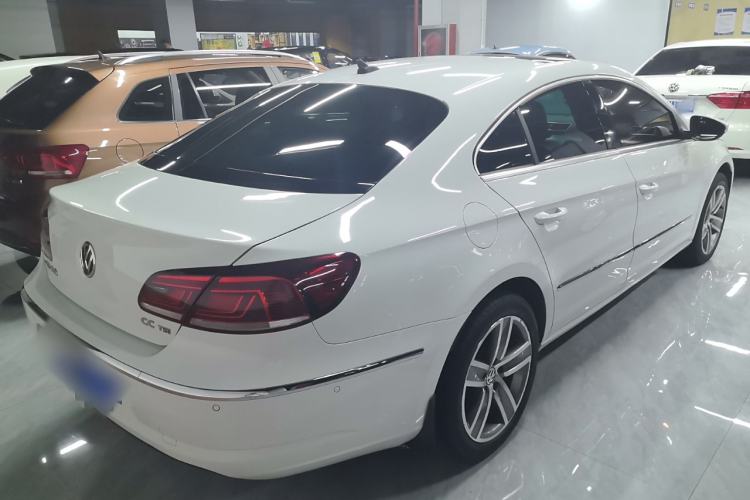 Used Volkswagen FAW-Volkswagen CC 2015 1.8TSI Luxury Model
