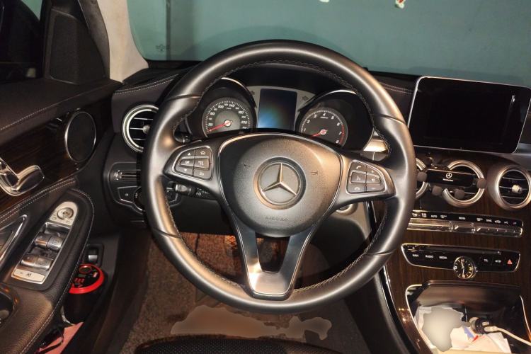 Used Mercedes-Benz C-Class 2015 Facelift C 180 L