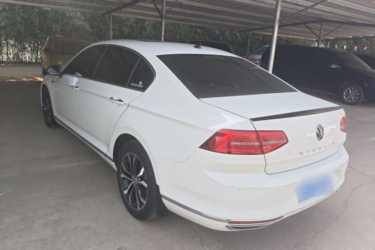 Used Volkswagen Magotan 2017 330TSI DSG Luxury Model