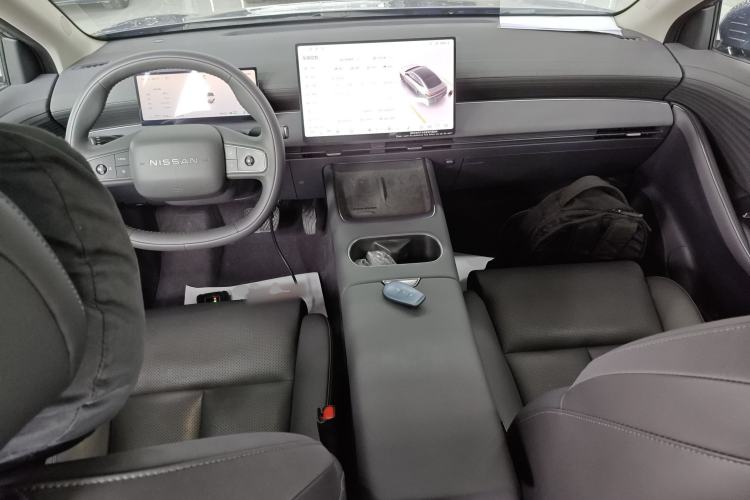 Used Nissan N6 2026 Model 180 Max Center Console