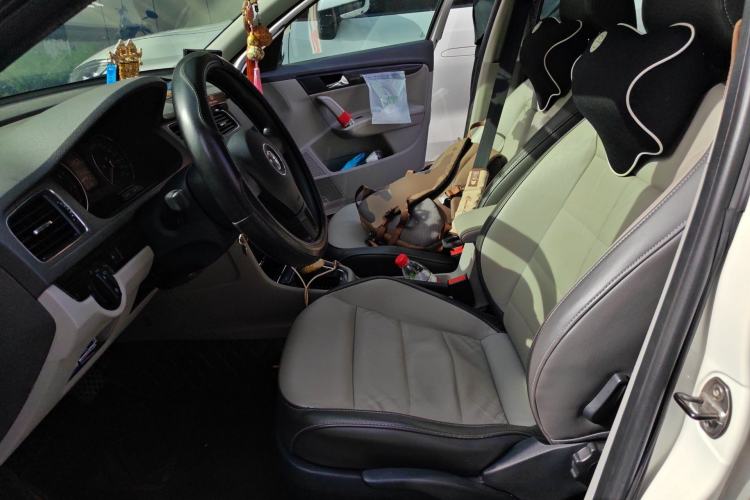 Used Volkswagen Gran Lavida 2013 1.6L Automatic Comfort Model