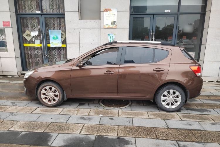 Used Baojun 610 2014 1.5L manual Comfort trim level