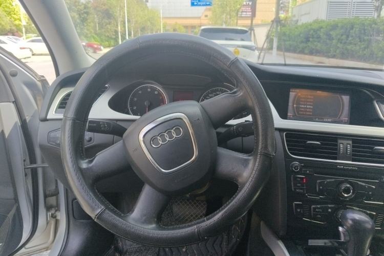 Used Audi A4L 2011 2.0 TFSI Standard Model
