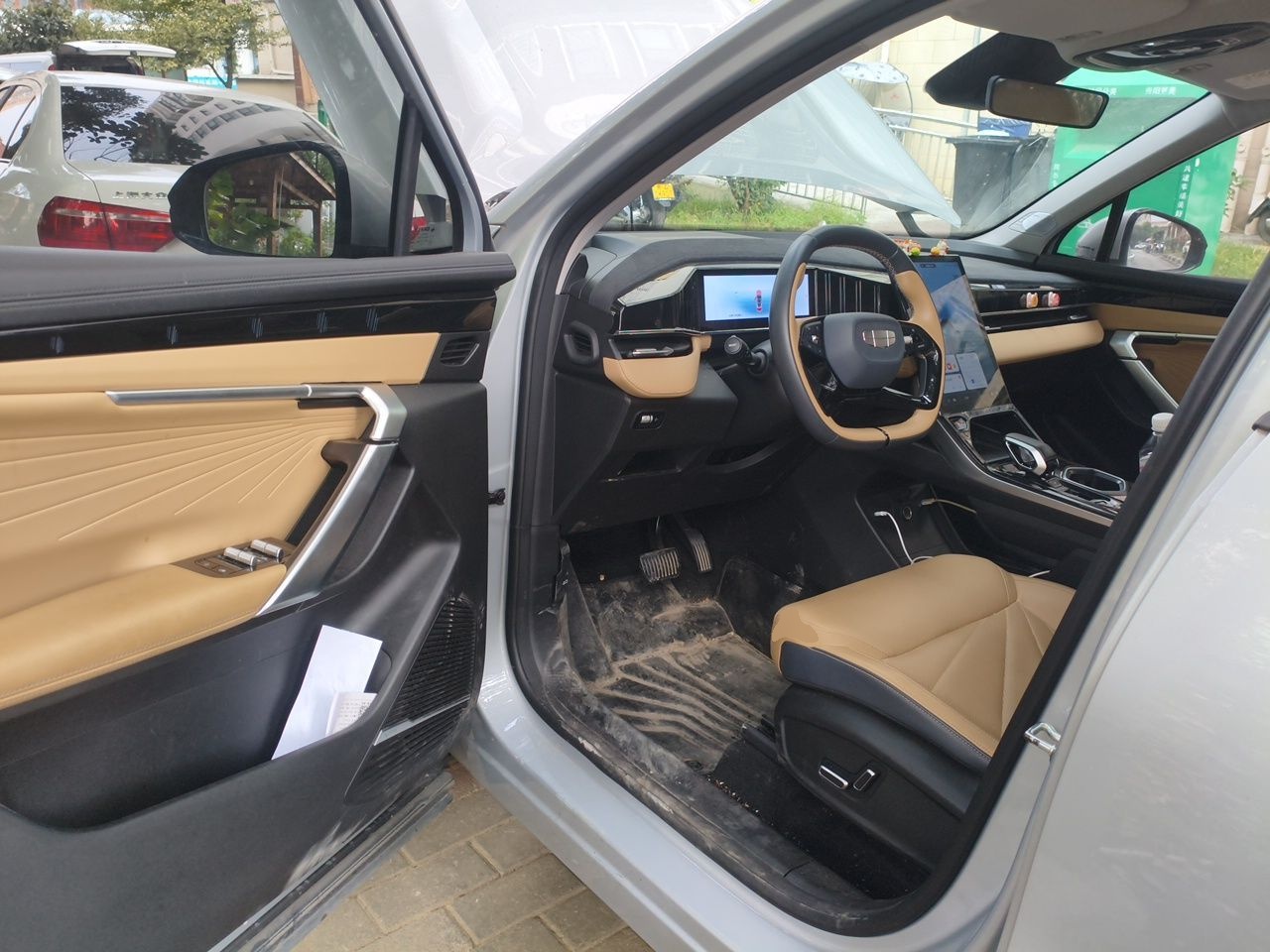 Geely Auto FX11 2023 1.5TD DCT Prestige Edition — снимка 16