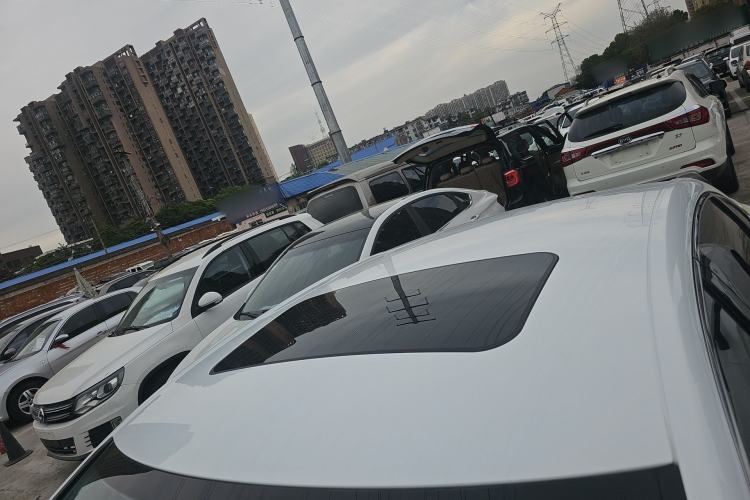 Used Roewe i6 MAX 2020 300TGI Automatic "Swell Cool Smart Drive" Edition Roof